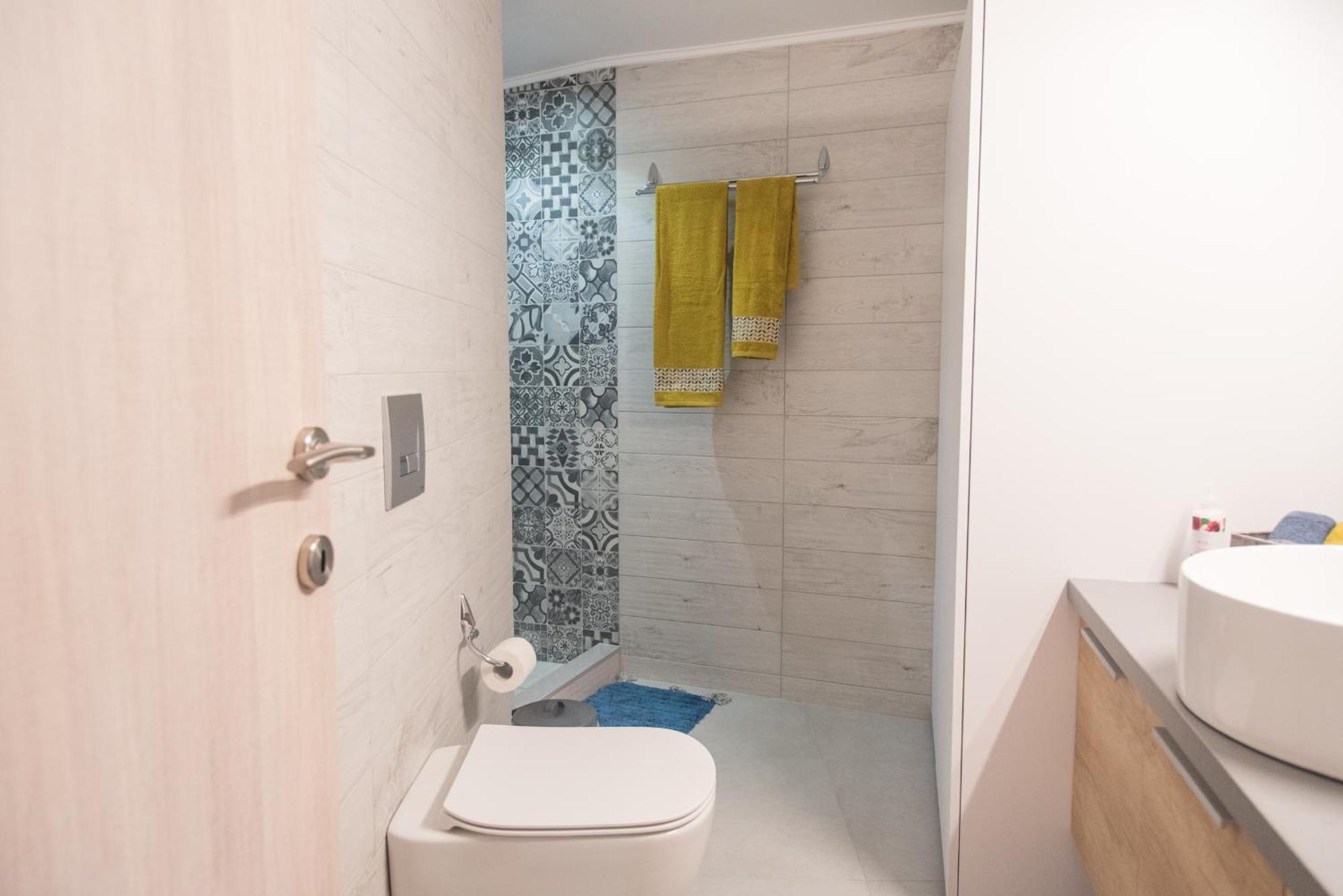 Comfy & Modern Apartment In The Heart Of Heraklion Exterior photo