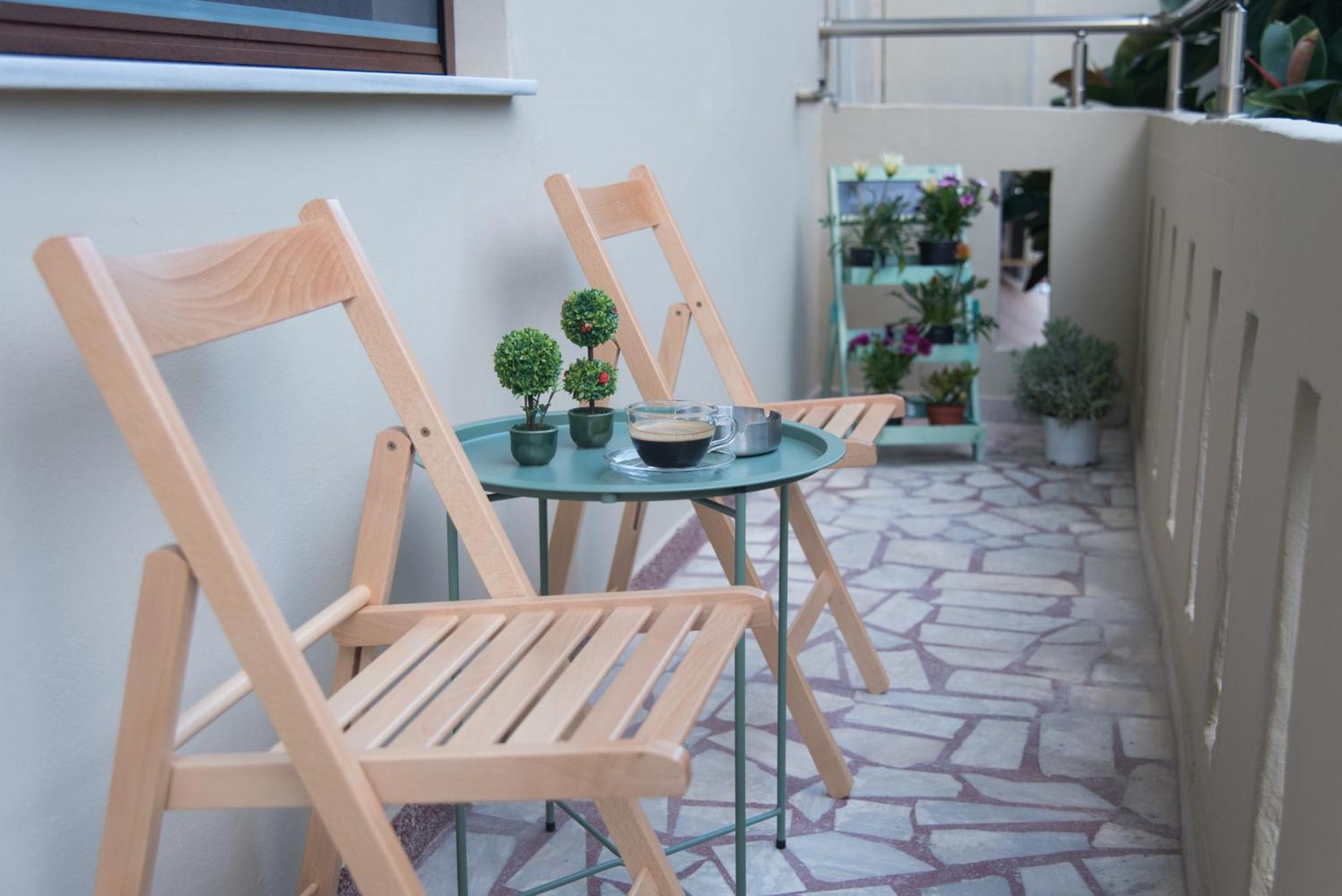 Comfy & Modern Apartment In The Heart Of Heraklion Exterior photo